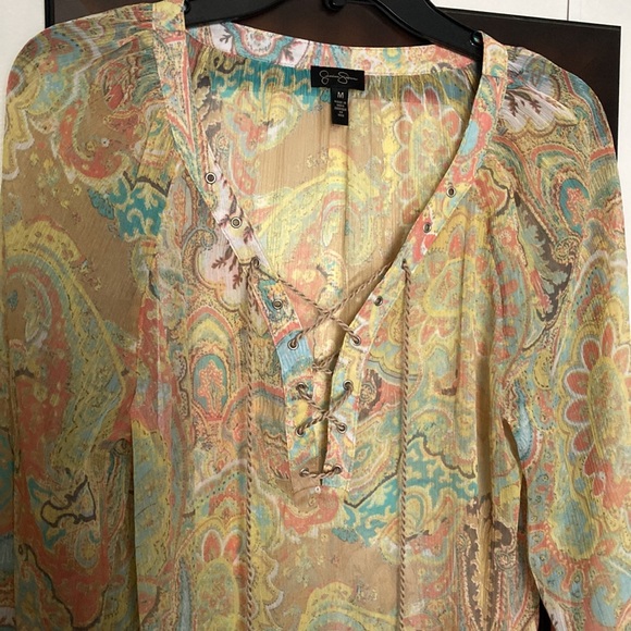 Spring Blouse - Picture 2 of 3